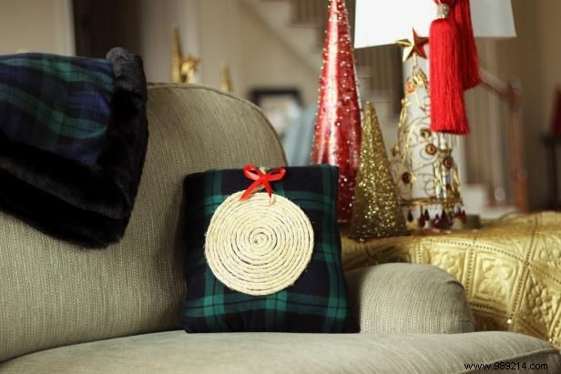 How to Sew a Stylish Rope Trim Pillow: Expert DIY Tutorial by Sara Alavi