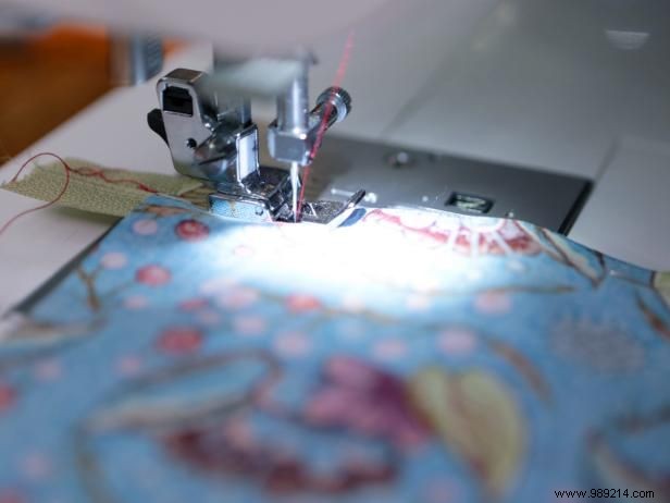 How to Sew a Professional Lined Makeup Bag: Expert Step-by-Step Guide