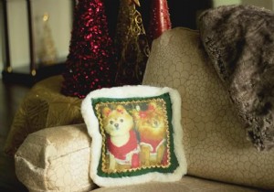 How to Sew a Personalized Festive Holiday Pillow: Expert Step-by-Step Guide