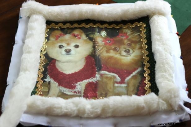 How to Sew a Personalized Festive Holiday Pillow: Expert Step-by-Step Guide