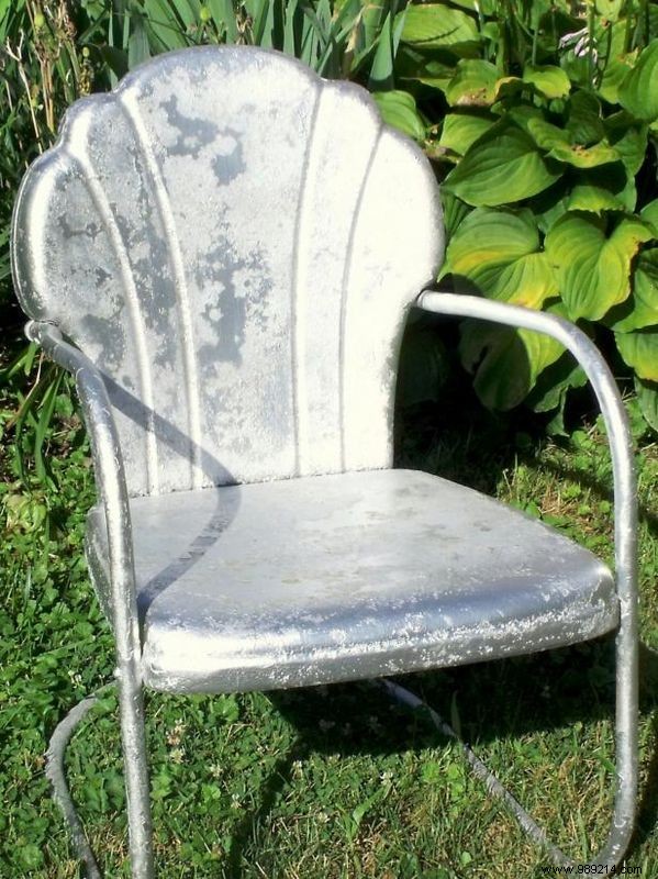 Should You Restore Vintage Metal Furniture and Decor? Expert Advice from a Pro
