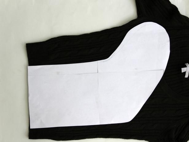 DIY Christmas Stocking: Easy Step-by-Step Guide Using a Recycled Sweater