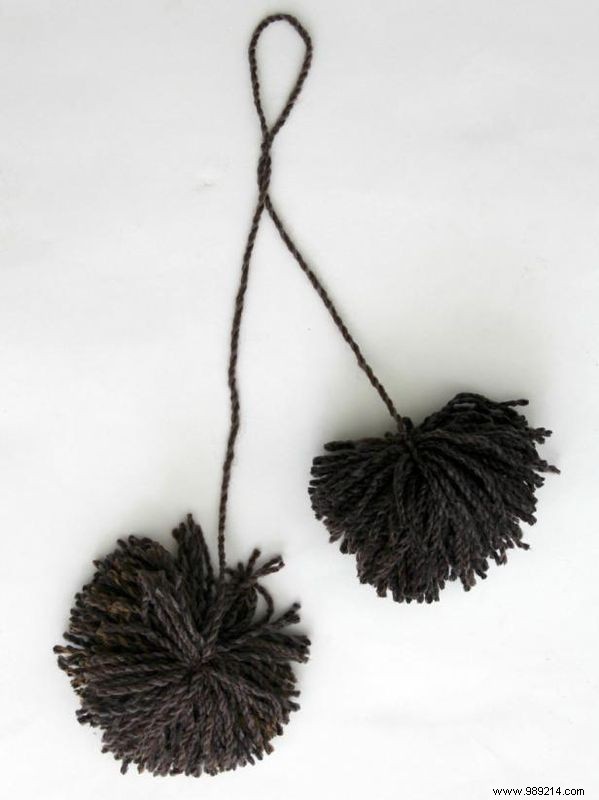 DIY Christmas Stocking: Easy Step-by-Step Guide Using a Recycled Sweater