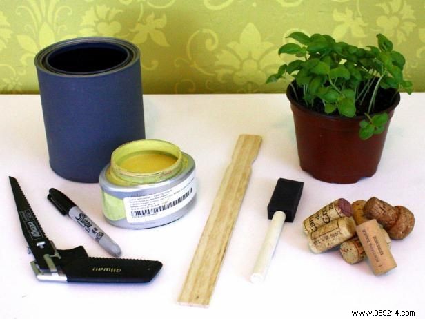 DIY Guide: Upcycle Old Paint Cans into Stylish Garden Planters