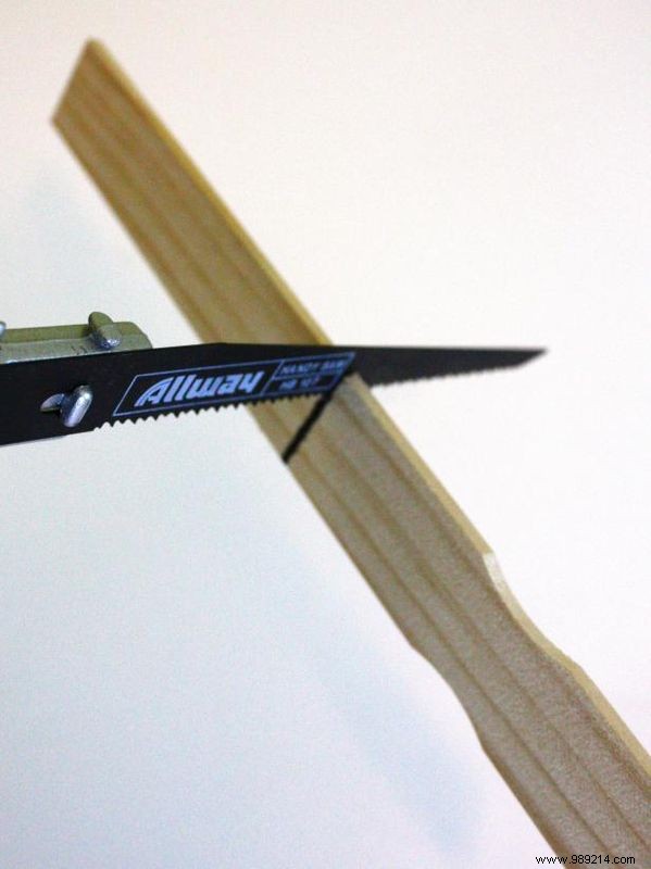 DIY Guide: Upcycle Old Paint Cans into Stylish Garden Planters