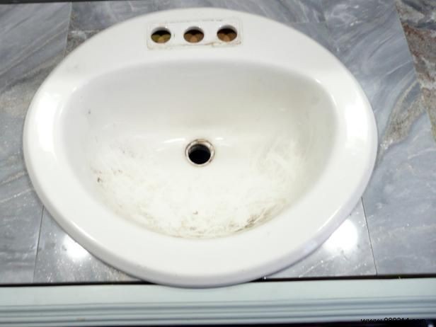 DIY Guide: Transform an Old Dresser into a Custom Bathroom Vanity