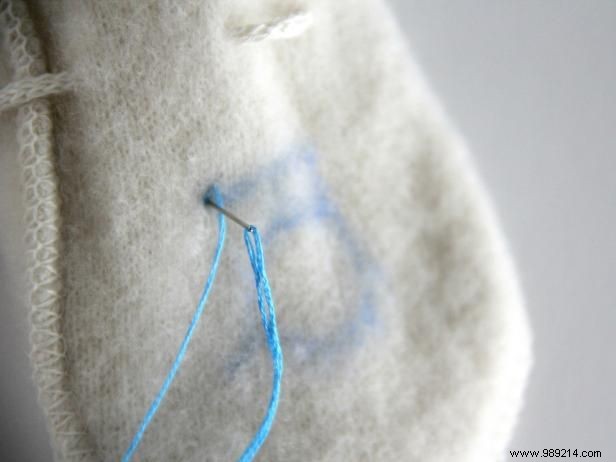 DIY: Transform Baby s First Mittens into a Cherished Christmas Tree Ornament