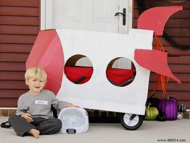 Transform Your Kid s Wagon into a Halloween Spaceship: Easy DIY Guide