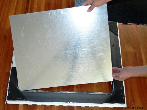 Transform an Old Picture Frame into a Stylish Magnetic Memo Board: Expert DIY Guide