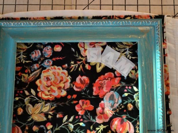 DIY Guide: Transform Old Picture Frames into Shabby-Chic Cork Message Boards