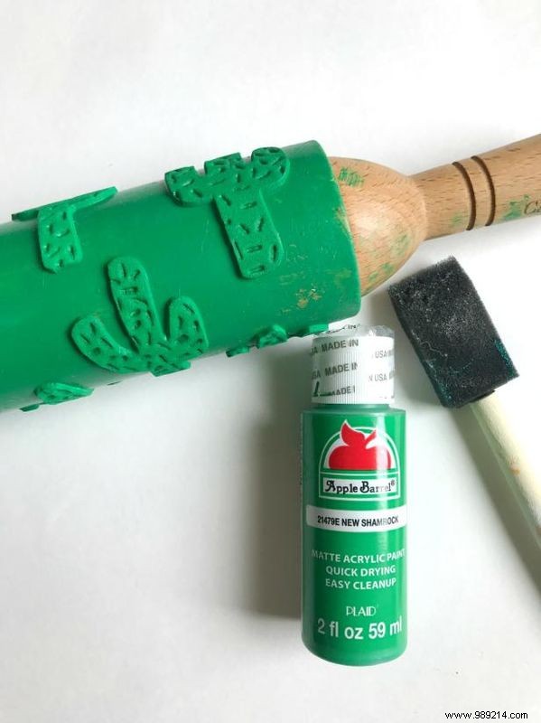 DIY Cactus-Print Tea Towels: Transform a Rolling Pin into a Printing Tool
