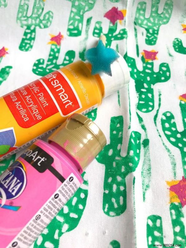 DIY Cactus-Print Tea Towels: Transform a Rolling Pin into a Printing Tool