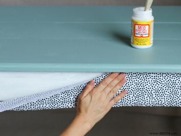 Expert DIY Guide: Upcycle Your Old Desk with Fabric – Step-by-Step Transformation