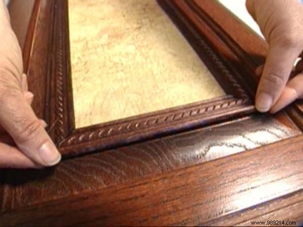 3 Expert Ways to Use Wallpaper as Stylish Home Accents