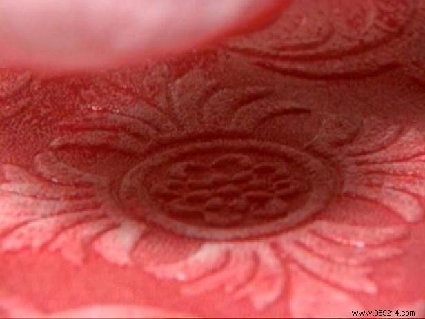 3 Expert Ways to Use Wallpaper as Stylish Home Accents