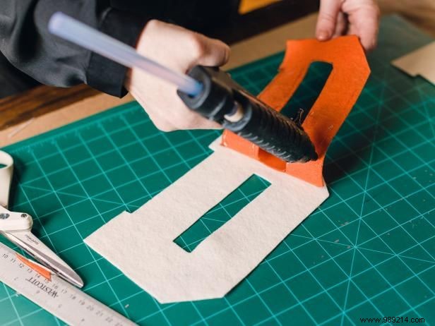 DIY: Craft Varsity-Themed Chair Swags with Vintage Tennis Rackets – Expert Guide by Brian Patrick Flynn