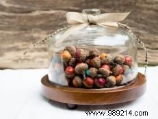 How to Style Mismatched Dinnerware for a Cohesive, Chic Tablescape