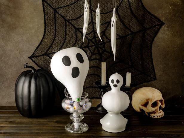 DIY Halloween Ghosts: Craft Spooky Decor from Dried Pumpkins and Okra Pods