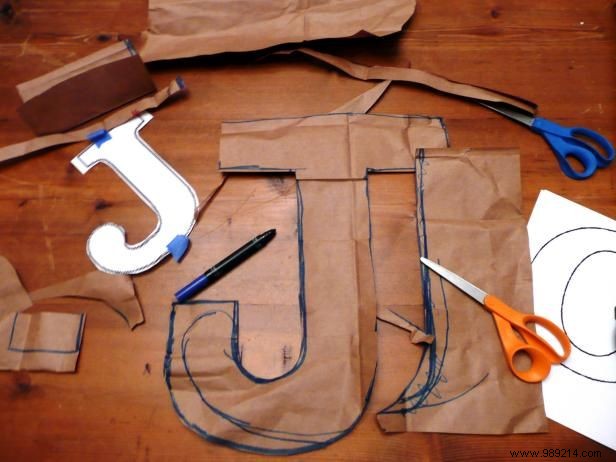 DIY Vintage Hand-Painted Wood Sign: Expert Step-by-Step Guide