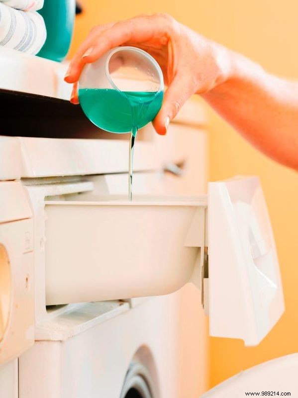 Laundry Essentials: Expert Guide to Sorting, Washing, Drying, and Folding from Cynthia Townley Ewer