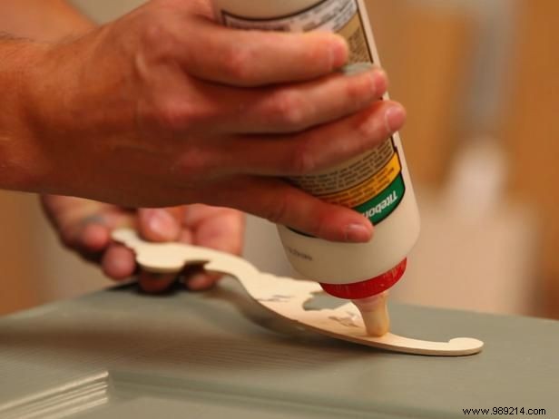 DIY French Country Headboard: Transform Old Doors into a Timeless Bed Feature – Expert Step-by-Step Guide