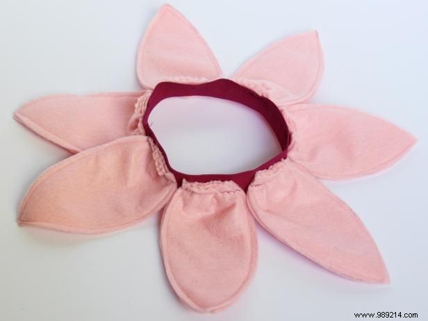 DIY Flower Halloween Costume for Dogs: Easy Step-by-Step Felt Crown Tutorial