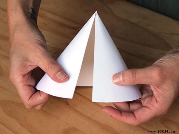 DIY Crepe Paper Christmas Tree Centerpiece: Easy Step-by-Step Holiday Craft