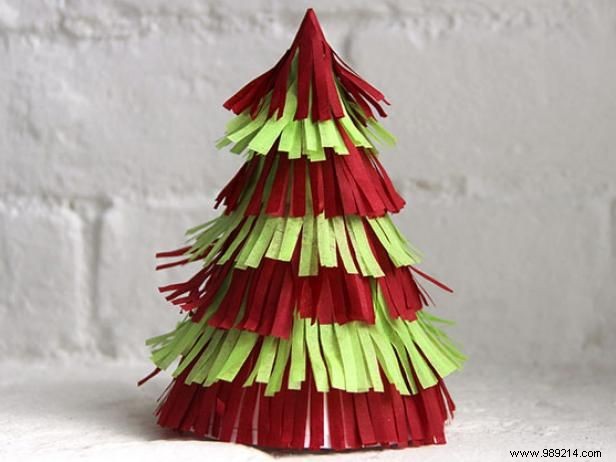 DIY Crepe Paper Christmas Tree Centerpiece: Easy Step-by-Step Holiday Craft
