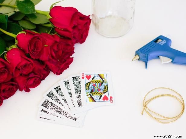 DIY Playing Card Rose Bouquet: Stunning Mason Jar Centerpiece Tutorial