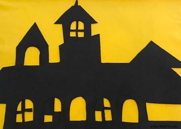 DIY Interactive Halloween Haunted House Felt Board for Kids