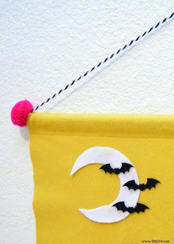 DIY Interactive Halloween Haunted House Felt Board for Kids