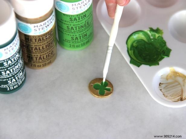 DIY Air-Dry Clay Shamrock Necklace: Festive St. Patrick s Day Craft Tutorial