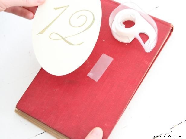 DIY Elegant Wedding Table Numbers from Vintage Books: A Step-by-Step Guide