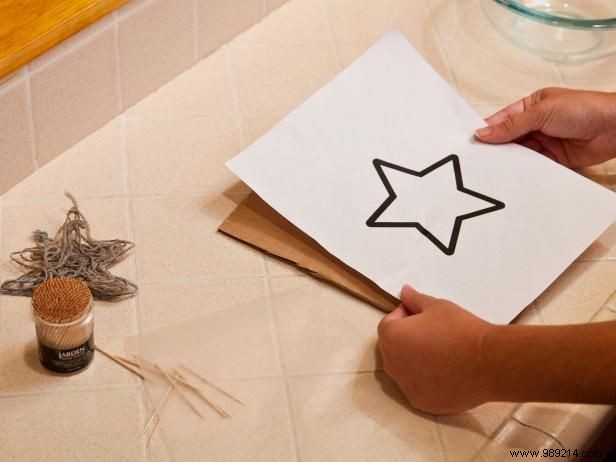 How to Craft Scandinavian Christmas Yarn Star Ornaments: Easy DIY Guide