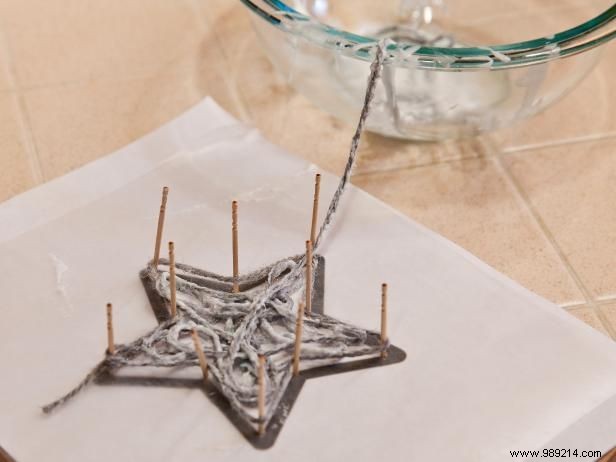 How to Craft Scandinavian Christmas Yarn Star Ornaments: Easy DIY Guide