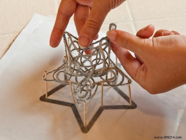 How to Craft Scandinavian Christmas Yarn Star Ornaments: Easy DIY Guide