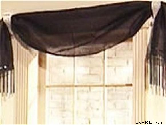 No-Sew DIY Window Treatments: Creative Ideas Using Scarves, Tablecloths & More