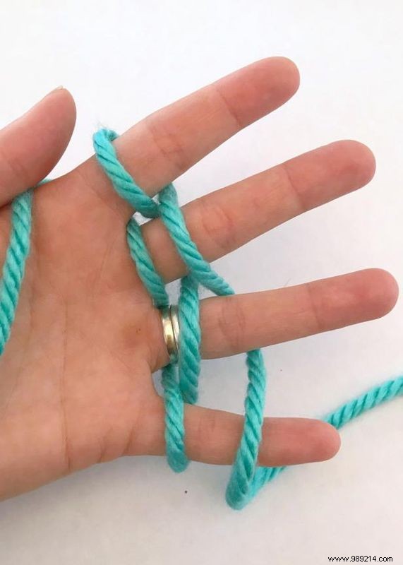 Easy Finger-Knit Necklace Tutorial: No Needles Required