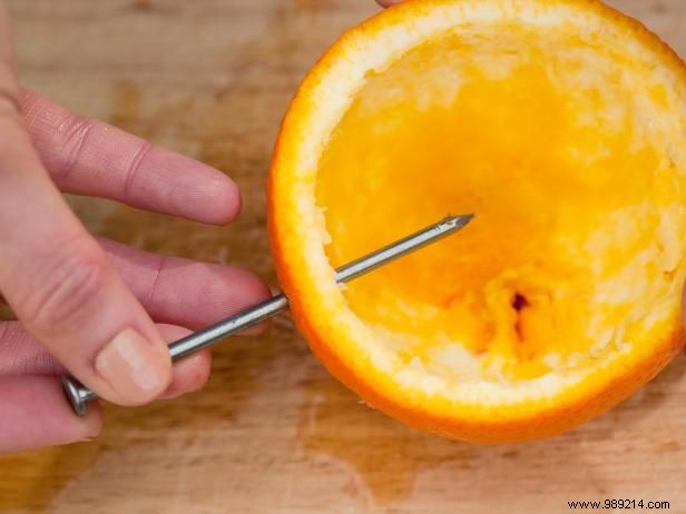 DIY Natural Orange Bird Feeders: Easy Step-by-Step Tutorial