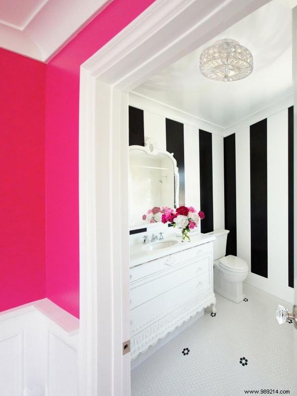 Transform Your Powder Room: Expert Painting Ideas and Tips