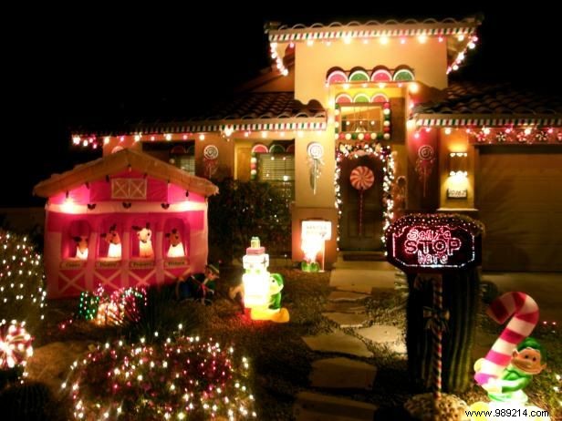 Stunning Holiday Light Displays: Top Picks from Rate My Space Community