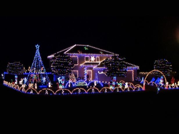 Stunning Holiday Light Displays: Top Picks from Rate My Space Community