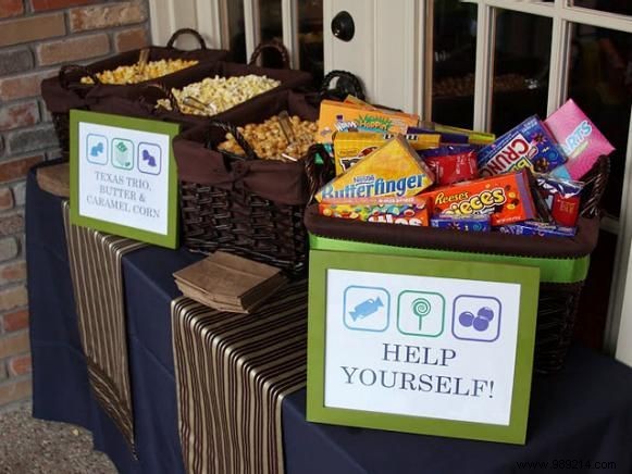 Expert Tips from Event Planners: Hosting Large Crowds in Small Spaces