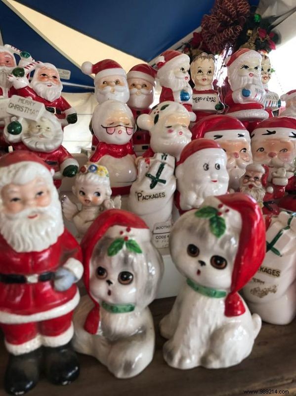 Expert Tips for Building a Stunning Vintage Christmas Decoration Collection