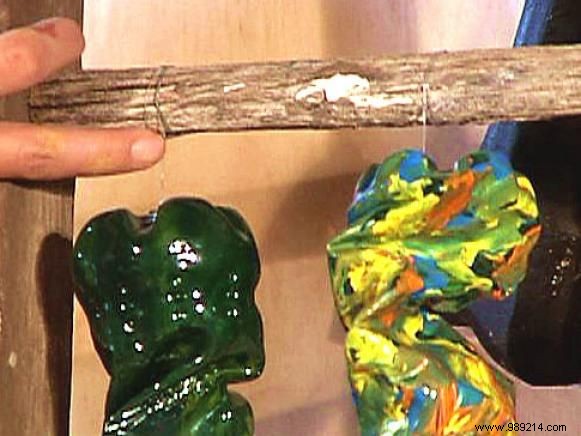 DIY Plastic Bottle Trellis: Upcycle Bottles into a Stunning Garden Feature