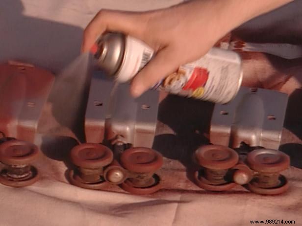 Expert Step-by-Step Guide to Restoring Vintage Sliding Garage Doors