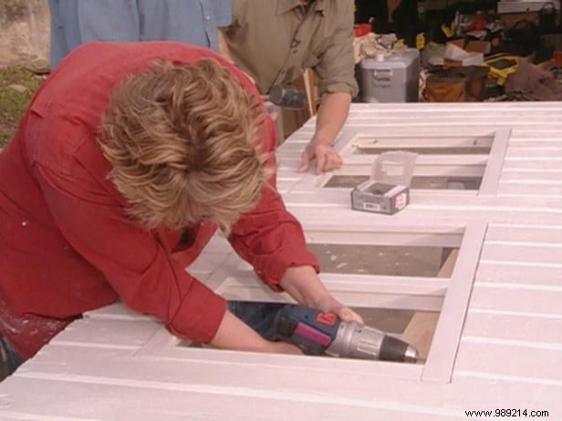 Expert Step-by-Step Guide to Restoring Vintage Sliding Garage Doors