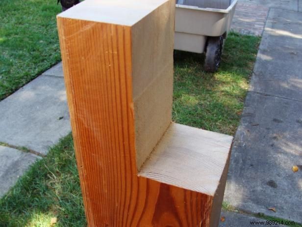 Build a Sturdy Recycled Wood Workbench: Expert DIY Step-by-Step Guide