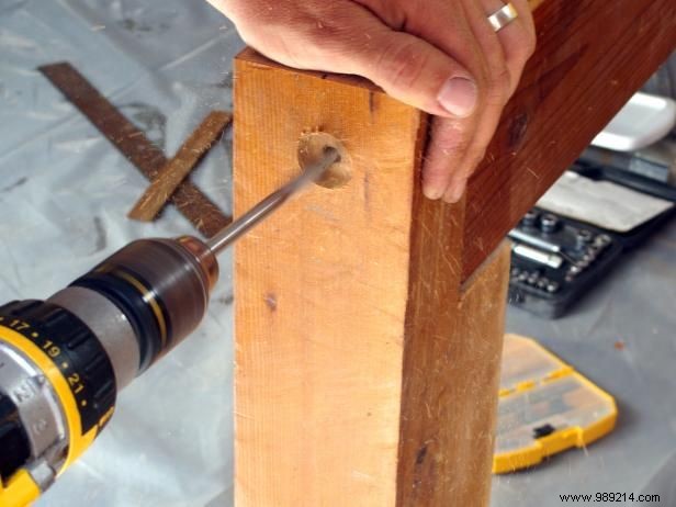 Build a Sturdy Recycled Wood Workbench: Expert DIY Step-by-Step Guide