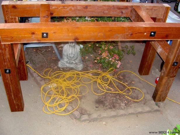 Build a Sturdy Recycled Wood Workbench: Expert DIY Step-by-Step Guide